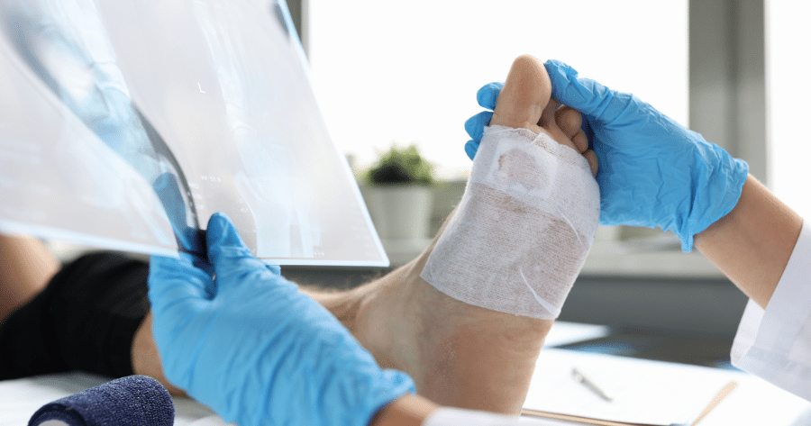 Common Signs You Need to See a Foot and Ankle Doctor Common Signs You Need to See a Foot and Ankle Doctor